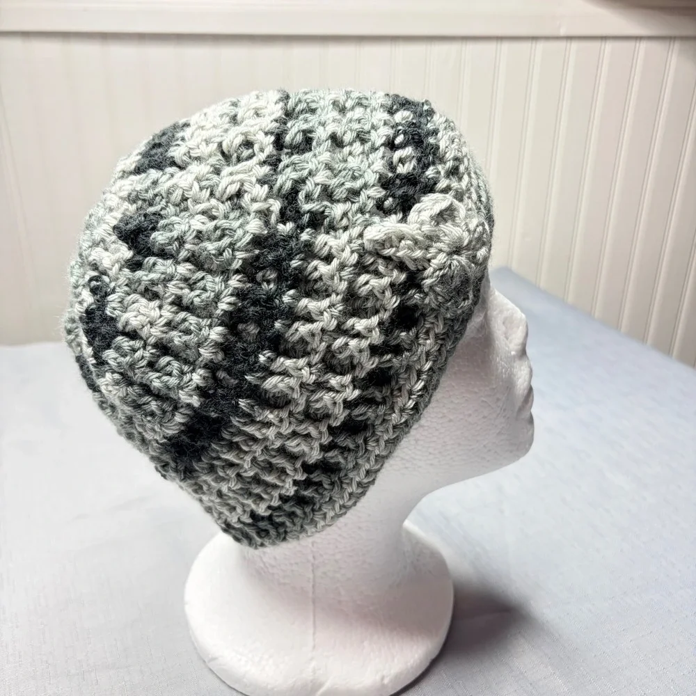 Handmade Crochet Beanie OS Gray Black Variegated Knit Flower Skull Cap